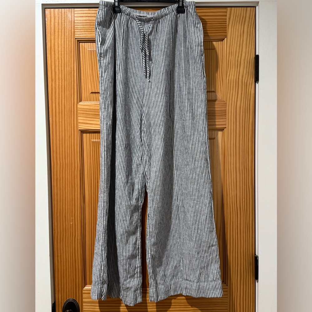 Dark gray and white striped pants